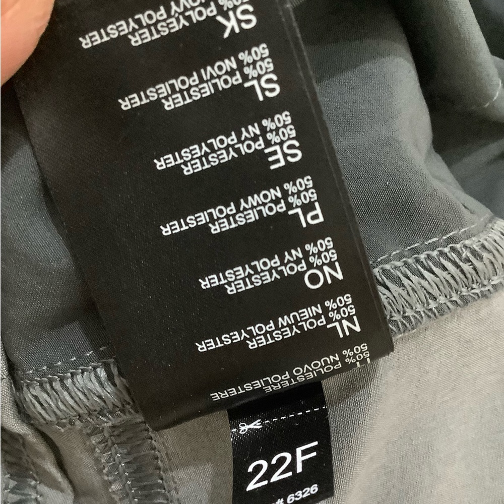 Kuhl Women’s Freeflex Roll-Up Pants In Flint - Picture 10 of 11